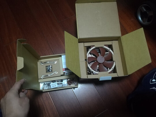 猫头鹰（NOCTUA）NH-U14S CPU散热器 （支持115X/2011/AMD/A15 PWM温控风扇/兼容梳子内存）