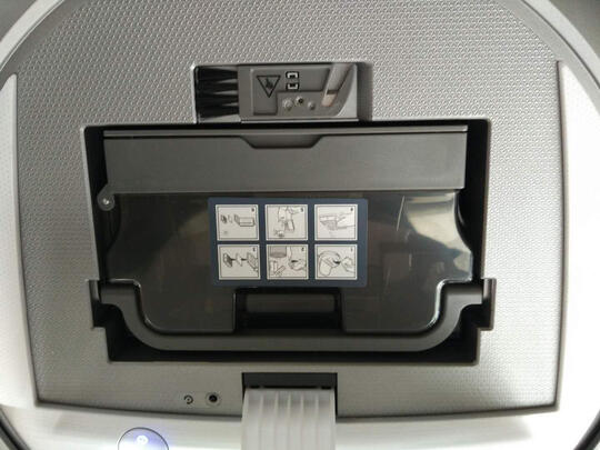 扫地机器人|看完不迷路：科沃斯dg716与dg710对比评测区别真相？