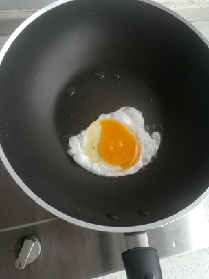 不粘锅