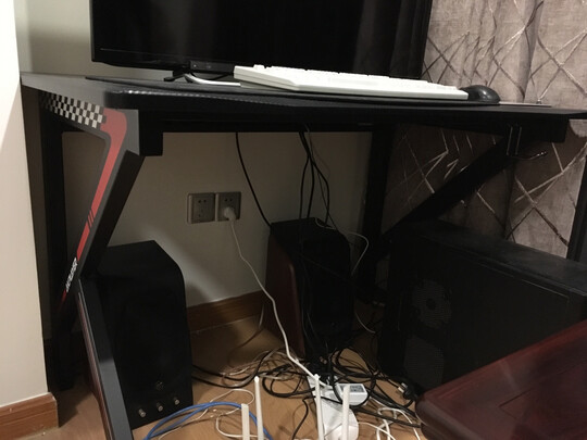 阿卡丁电竞桌椅怎么样用后一周讲良心感受