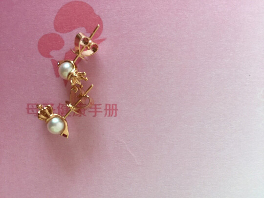 玫瑰金耳环