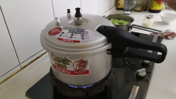 高压锅