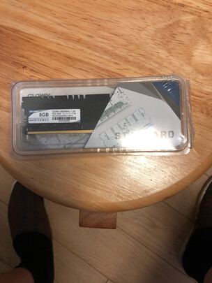 光威(gloway)16gbddr42400频率台式机内存悍将系列-精选颗粒/匠心打造