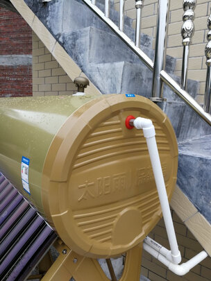 太阳能热水器|太阳雨Q-B-J-1-*/*/0.05太阳能热水器怎么样上手一周说讲感受