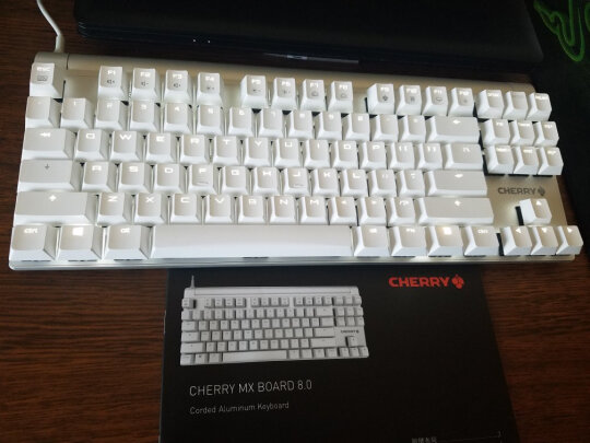 CHERRY MX-Board 8.0和雷蛇猎魂光蛛精英版线性光轴究竟区别大吗？手感哪款更好？哪个按压轻松 