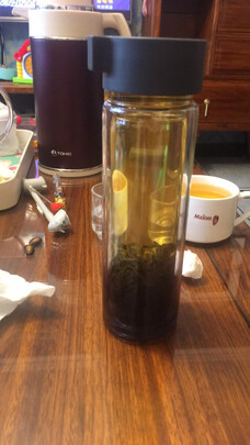玻璃杯