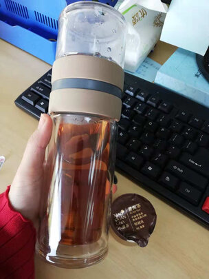 玻璃杯