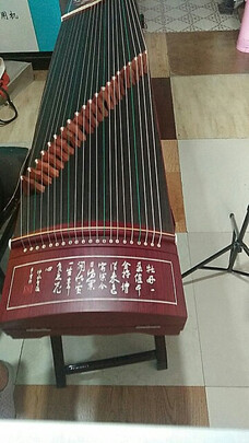 乐器古筝