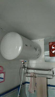 万家乐DT2热水器|看完不迷路：万家乐和万和热水器哪个牌子好？区别是