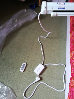 快朵小屋180英寸4:3白塑电动幕|用户揭秘快朵小屋180英寸4:3白塑电动幕好吗,入手解密评测真相