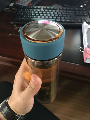 玻璃杯