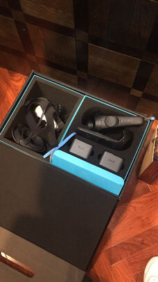 HTC VIVE CE 智能VR眼镜怎么样上手两小时后悔了是吗