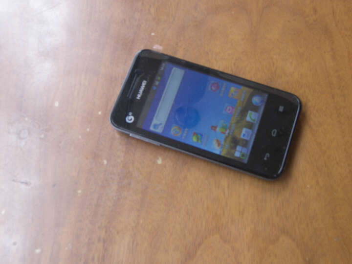 华为y220t手机 便宜手机,无其它优点.