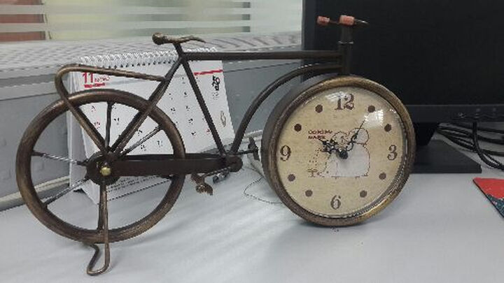 孙小圣 棕色老式自行车款温馨回忆钟表欧美式创意铁艺车钟--孙小圣