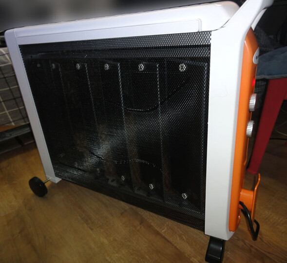 [晒单帖]格力(gree)ndyc-22b 硅晶电热膜取暖器