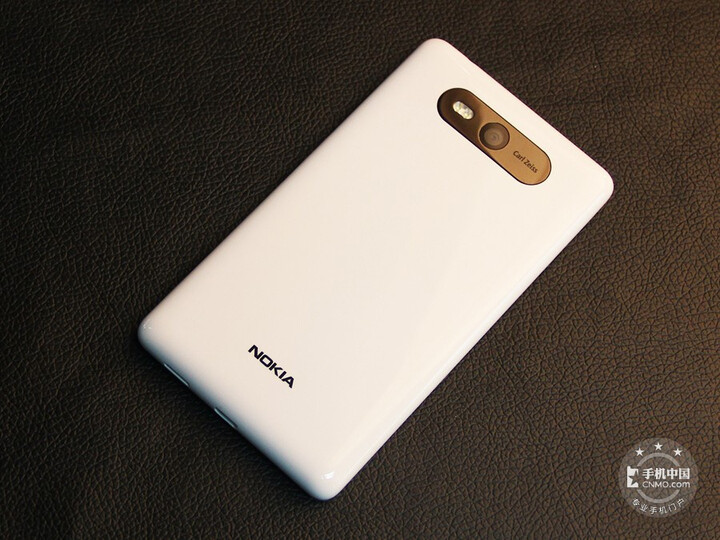 诺基亚(nokia)lumia 820 3g手机(白色)wcdma/gsm--820感觉很不错