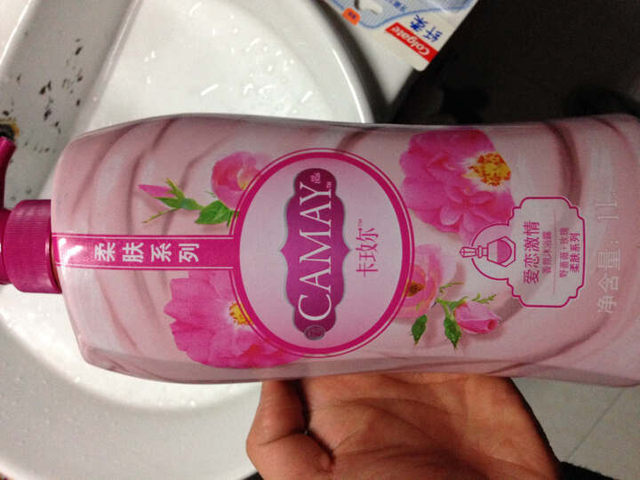 卡玫尔爱恋激情香氛沐浴露1000ml(新老包装随机发放)--不错不错啊