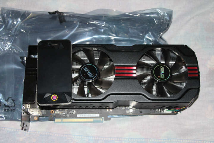 华硕(asus)gtx680-dc2o-2gd5 1084mhz/6008mhz 2gb/256bit ddr5 pci-e