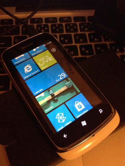 诺基亚(nokia)lumia 610(瓷光白)wcdma/gsm--性能很好的一款智能手机