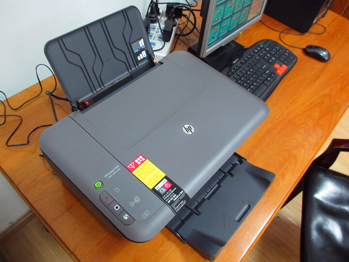 惠普(hp)deskjet 1050 彩色喷墨多功能一体机 (打印 复印 扫描)--入门
