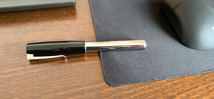 辉柏嘉(faber-castell)钢笔签字笔墨水笔学黑色钢琴漆f尖 如恩系列