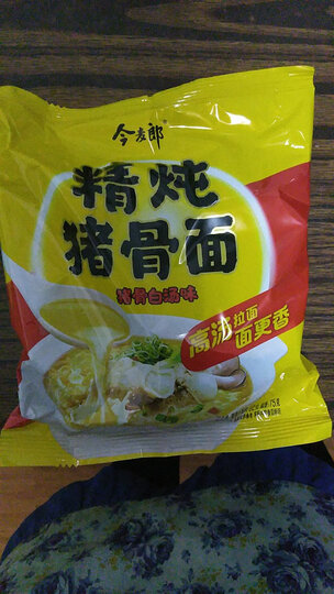 今麦郎猪骨白汤面:"今麦郎猪骨汤面一箱24包,面非常好吃,汤好喝,搭配