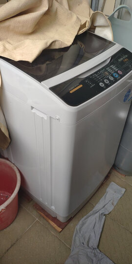 富士山xqb18-1861:"外观设计高档大气,功能说实话并不多,但是该有的功