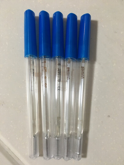 可孚:"此款鱼跃玻璃家用水银体温计一盒十根.品质优良!