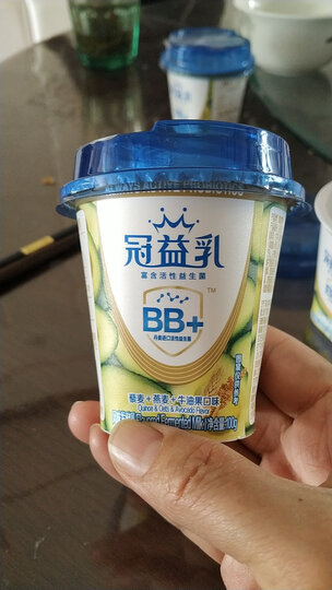 蒙牛冠益乳 bb-12 麦酪乳:"快递很快,京东就是牛?