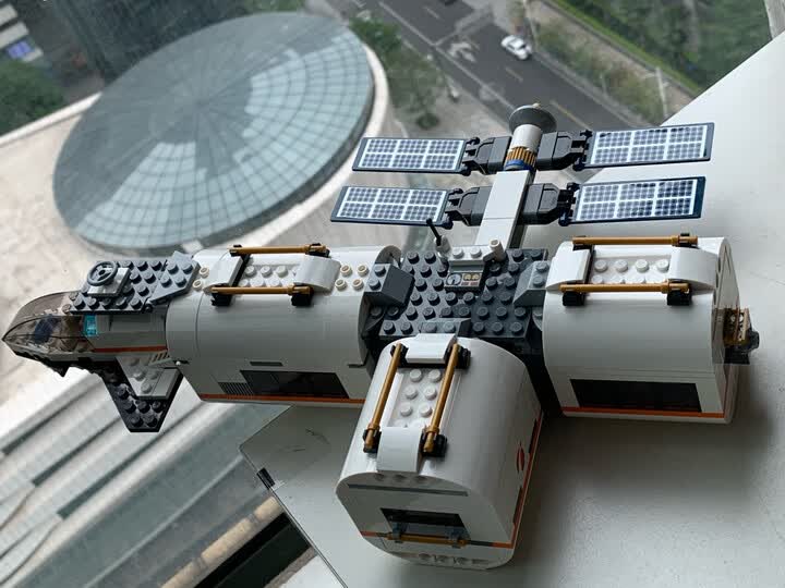 space系列乐高是