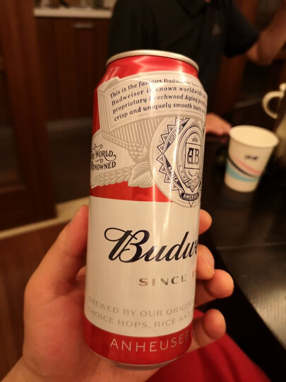 budweiser 百威啤酒500ml*18听口感醇厚:怎么说呢 和超市买的总觉得有