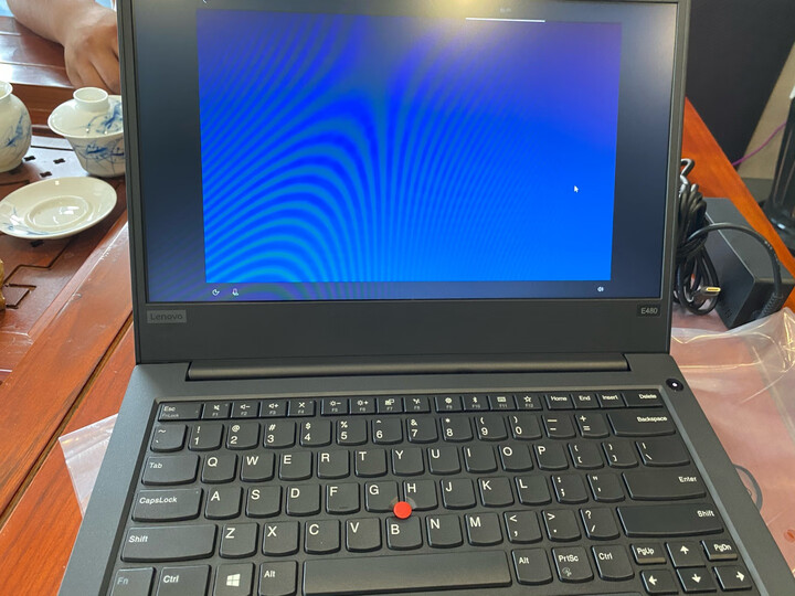 thinkpadthinkpad e490 e14:"外形外观:经典运行速度:非常快屏幕效果