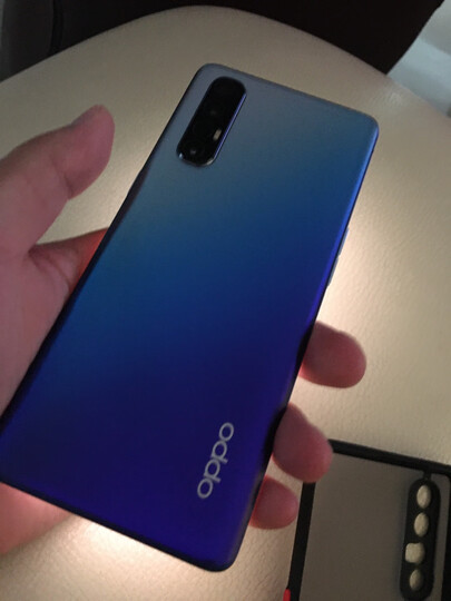 opporeno3 pro:"特地用了一段时间才评价,外观95新一点都不过分,电池