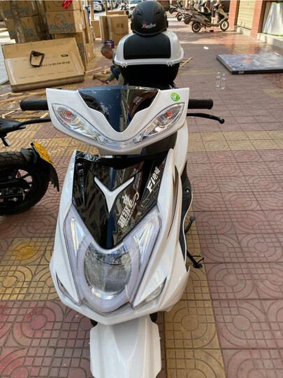 坤豪:"非常非常不错挺漂亮的" - 京东