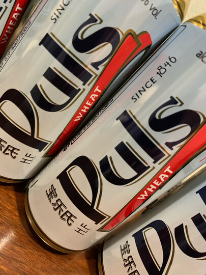 德国进口宝乐氏的这款小麦啤酒口感醇厚饱满,麦香浓