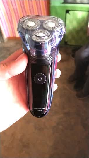 飞科fs362:"还可以就是刮的时候胡子有残留" - 京东