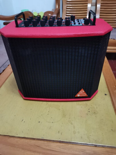 lpta魔3plus x:"音箱弹唱,指弹,伴奏唱都棒棒哒,带出去方便,低音很