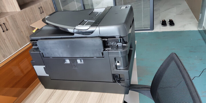 爱普生wf-7728 a3 彩色商务一体机:"产品包装:挺结实,没有损坏外形