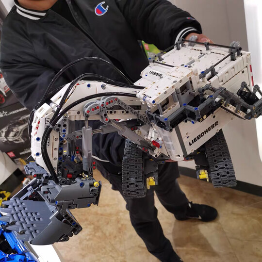 宇星模王(mould king)13130:"外形外观:非常满意的一次购物,宝贝无论