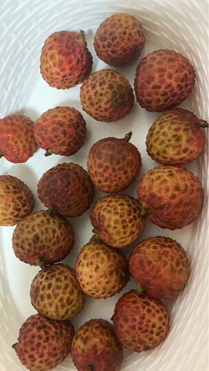 莞吉荔(guanjili):"非常的好吃很新鲜坏果也很少 纯甜核小客服人员