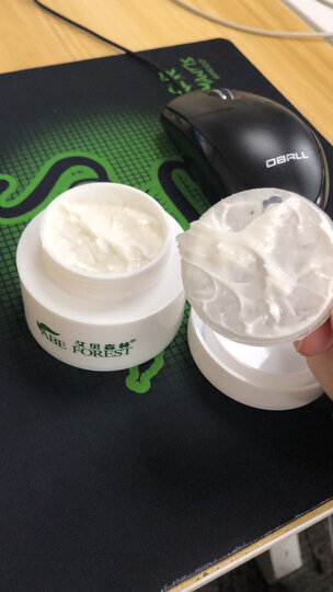 艾贝森林:"手一直都在脱皮.