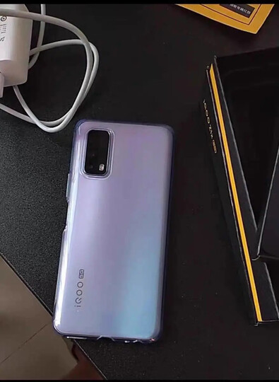 vivoiqoo z1:"外形外观:全新正品屏幕音效:音质很不错拍照效果:拍照还