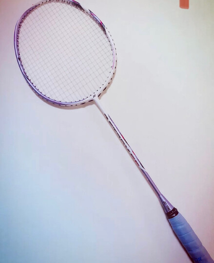 运动户外  体育用品  羽毛球拍  yonex  yonex 商品评价  很美貌!