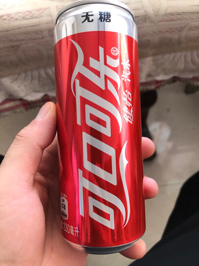 健怡百事可乐,我个人感觉还不错,无糖的,一点都不黏牙,喝着很爽.