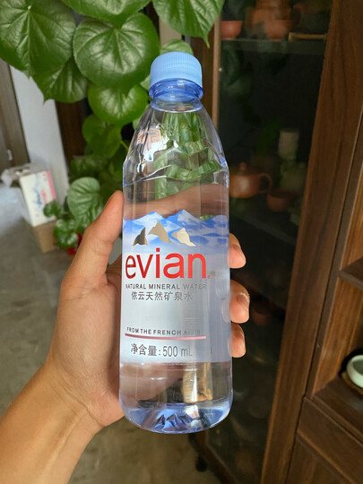 依云矿泉水热评榜