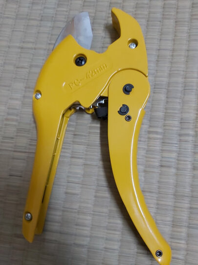 刺轮设计的,非常方便.