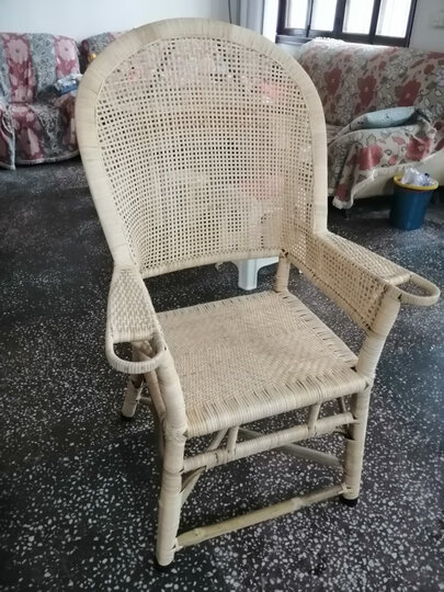 [购买8天后追评]                  最好买桐油刷刷更漂亮.