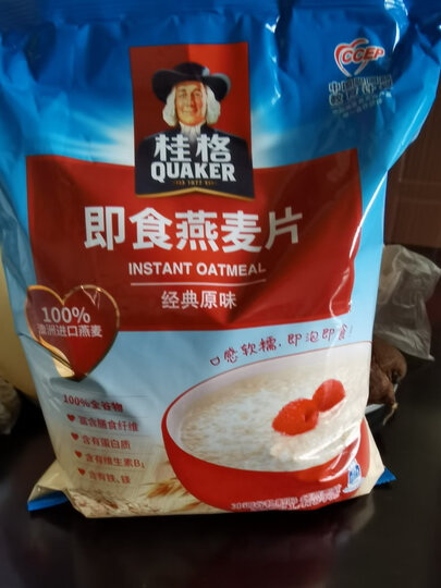 桂格(quaker):"一直买的桂格的燕麦,口味很不错,香糯开水冲泡非常方便