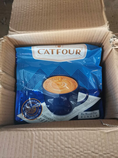 catfour:"咖啡味道香浓,入口很醇厚,工作来一杯提神