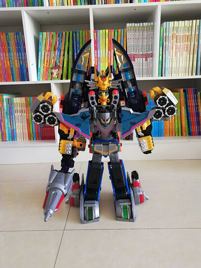 奥迪双钻 (auldey) 巨神战击队轨道先锋玩具冲锋太阳爆裂战击王豪华版